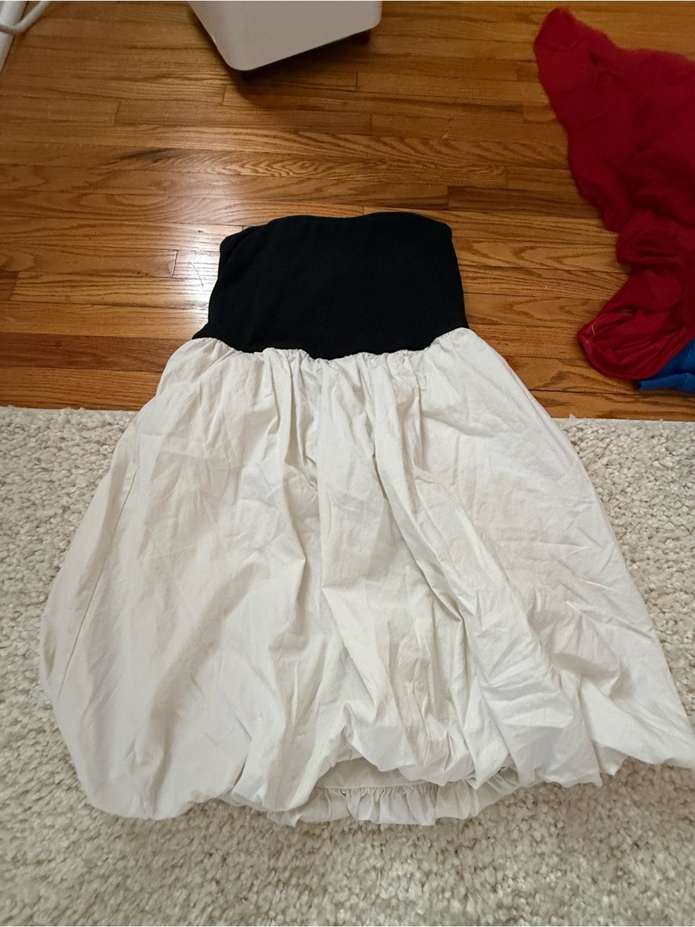 Black and White Strapless Bubble dress